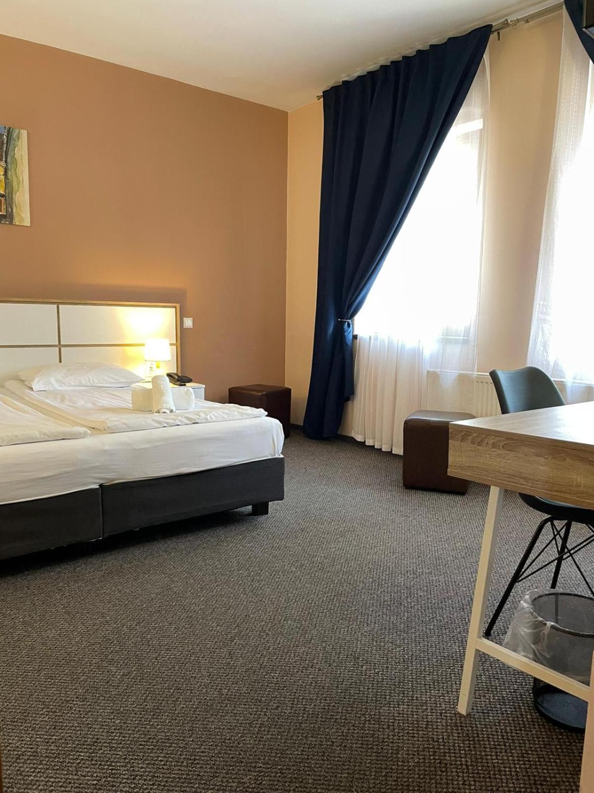 Long Street Hotel Braşov Værelse billede
